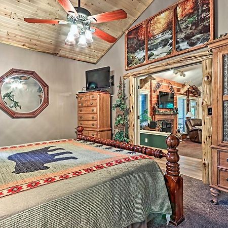 Eclectic Cabin With Hot Tub 1 Mi To Ober Gatlinburg Ngoại thất bức ảnh