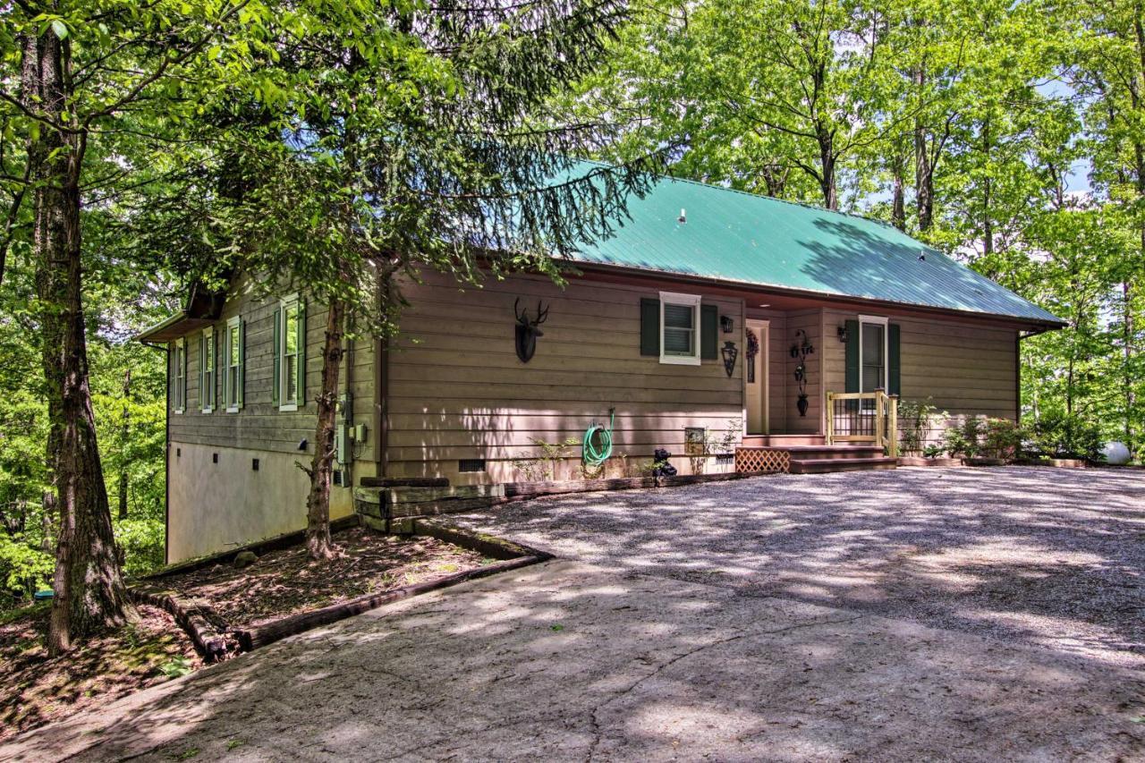 Eclectic Cabin With Hot Tub 1 Mi To Ober Gatlinburg Ngoại thất bức ảnh
