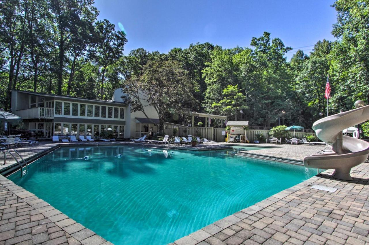 Eclectic Cabin With Hot Tub 1 Mi To Ober Gatlinburg Ngoại thất bức ảnh