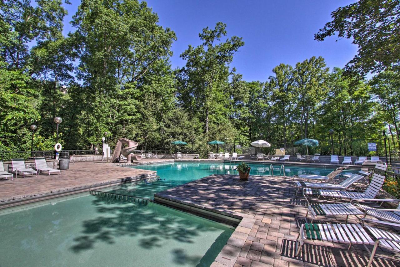 Eclectic Cabin With Hot Tub 1 Mi To Ober Gatlinburg Ngoại thất bức ảnh